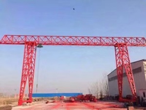 龍門起重機